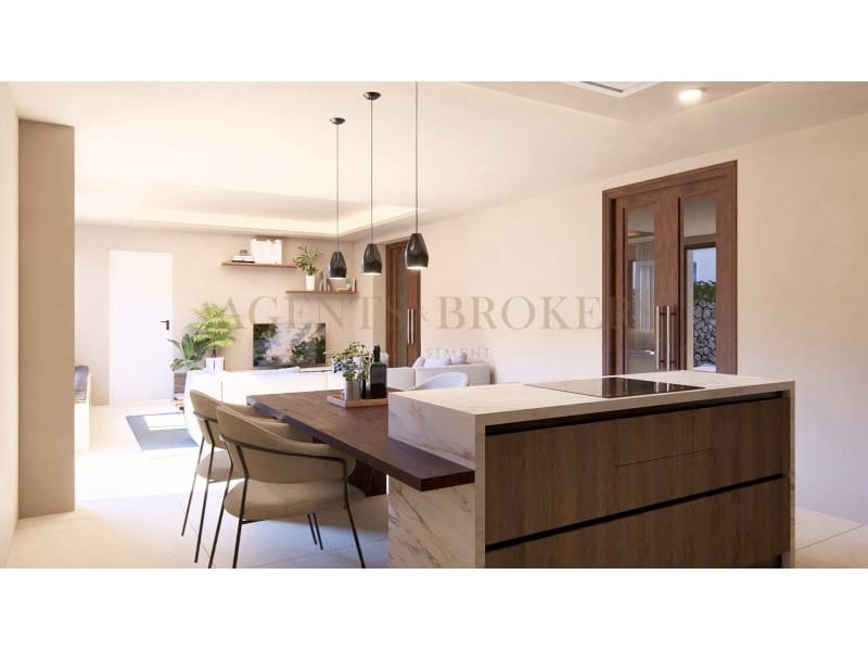 4 bedroom Townhouse for sale in Son Servera with garage - € 398,000 (Ref: 9921968)