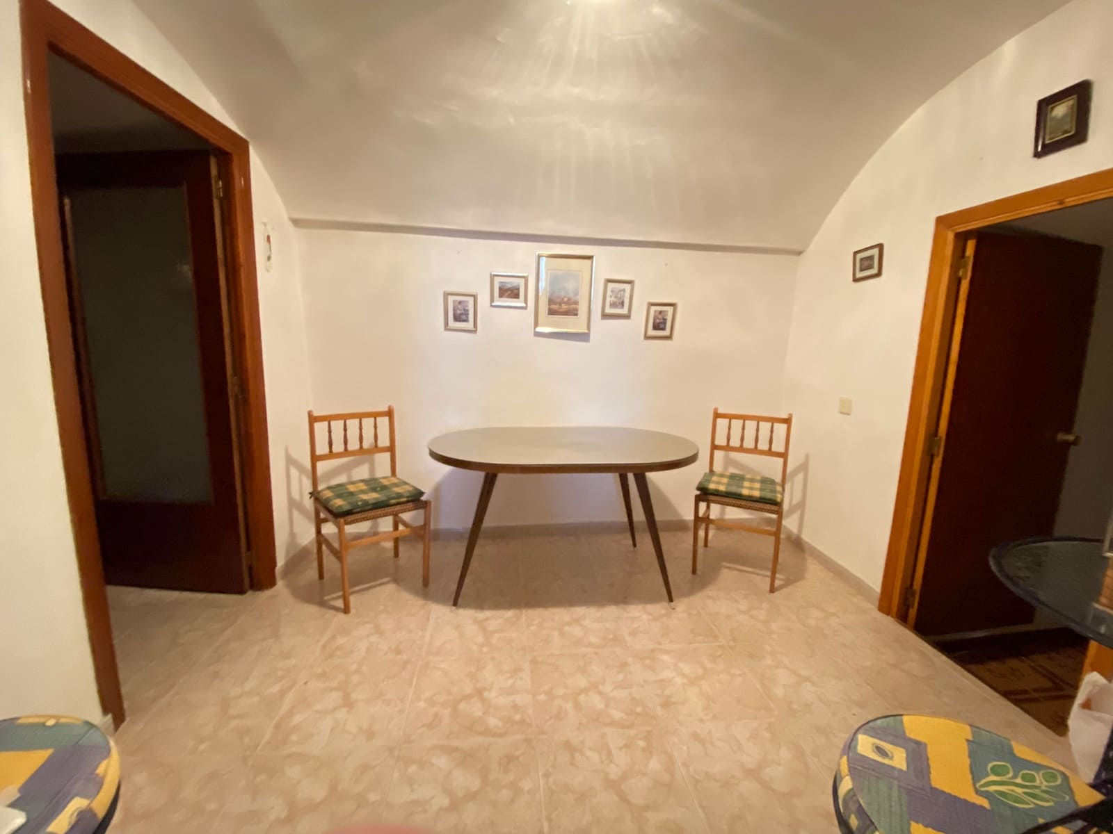 6 bedroom Townhouse for sale in Cuevas del Campo with garage - € 149,995 (Ref: 9909700)