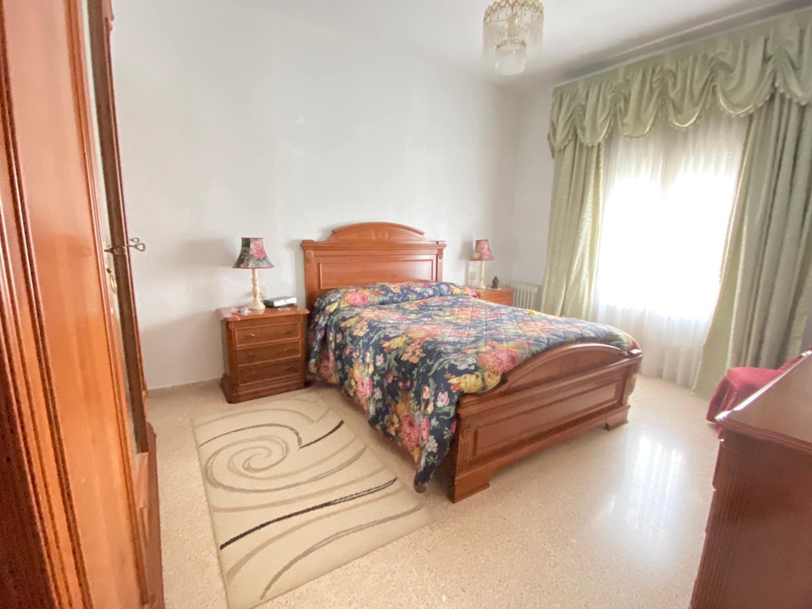 6 bedroom Townhouse for sale in Cuevas del Campo with garage - € 149,995 (Ref: 9909700)