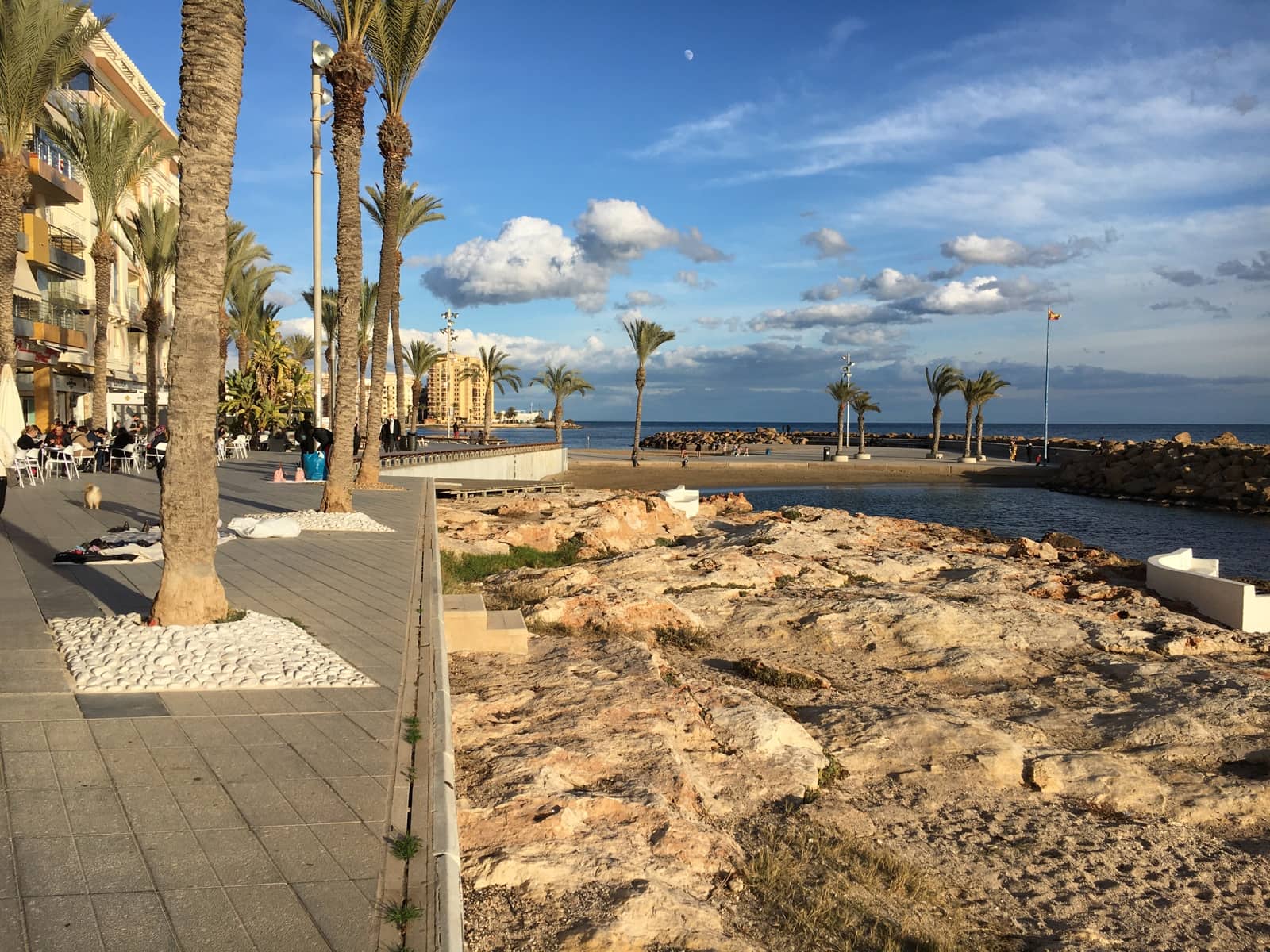 2 slaapkamer Appartement te koop in Torrevieja met zwembad garage - € 293.000 (Ref: 10169327)