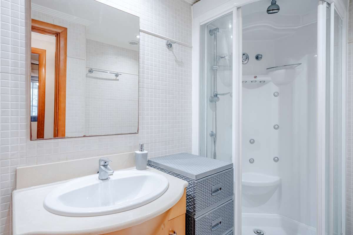 2 bedroom Apartment for sale in Altea with pool - € 380,000 (Ref: 9924877)