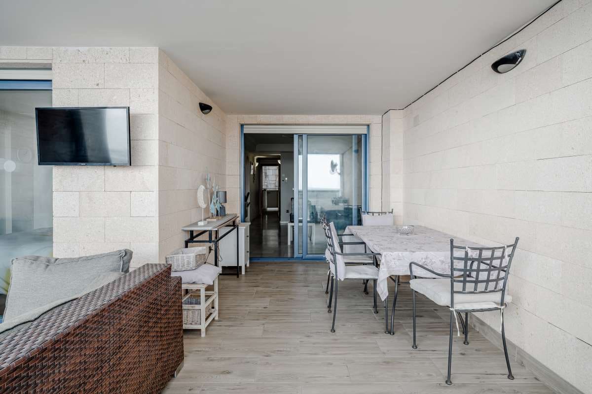 2 bedroom Apartment for sale in Altea with pool - € 380,000 (Ref: 9924877)