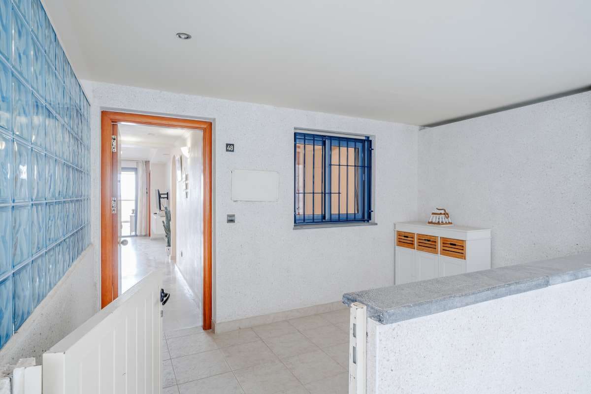 2 bedroom Apartment for sale in Altea with pool - € 380,000 (Ref: 9924877)