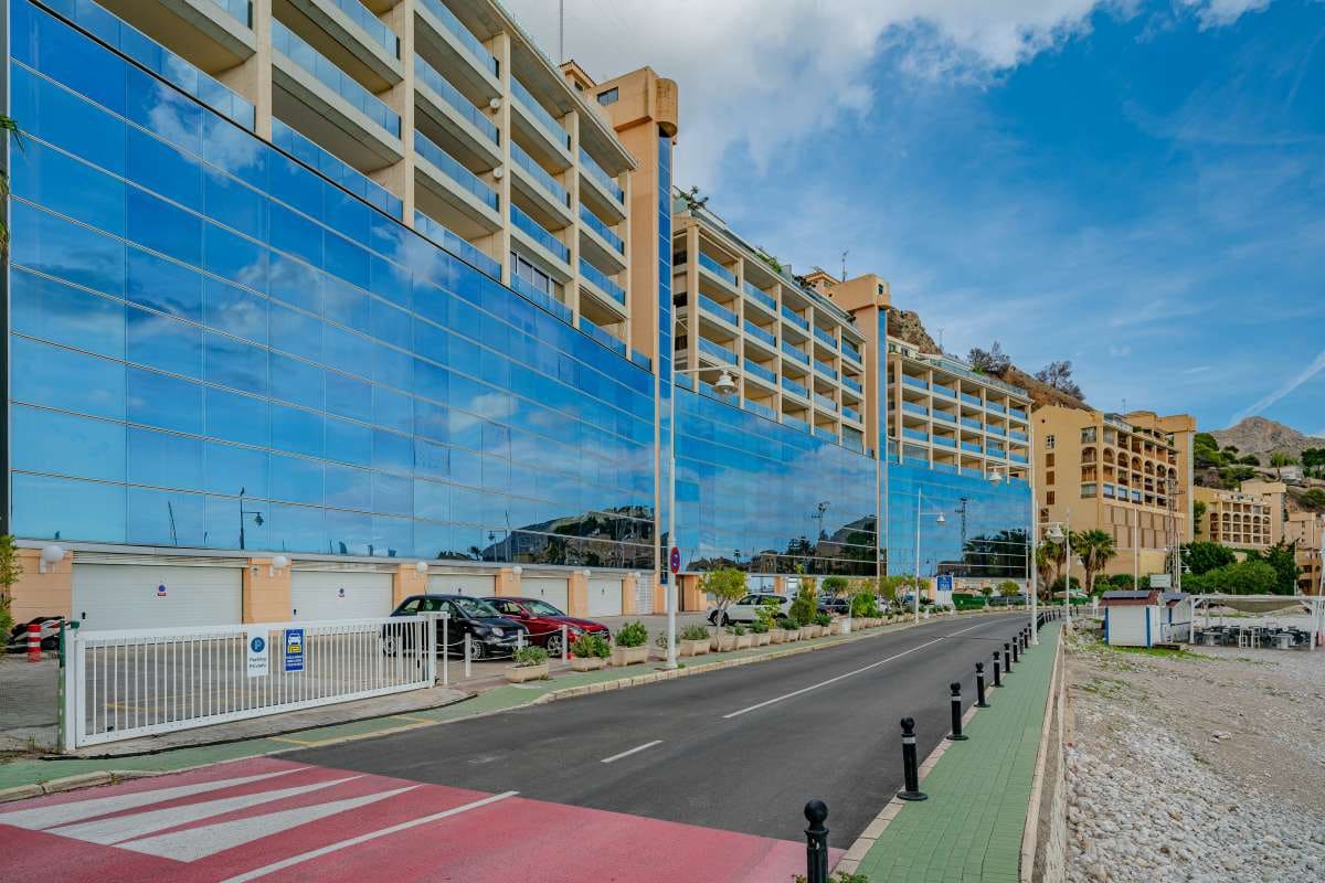 2 bedroom Apartment for sale in Altea with pool - € 380,000 (Ref: 9924877)