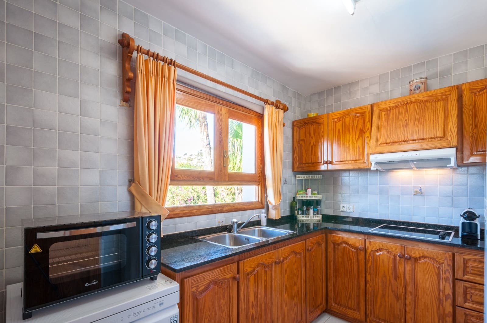 3 bedroom Villa for sale in Benissa with pool garage - € 775,000 (Ref: 9924878)