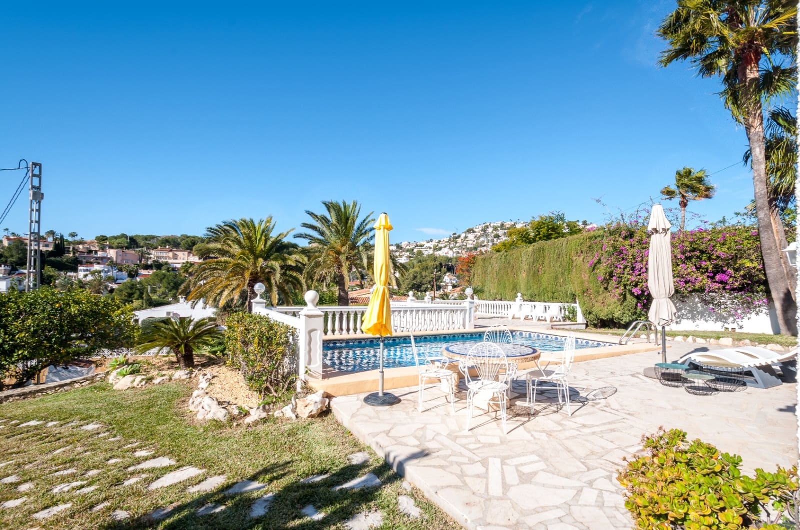 3 bedroom Villa for sale in Benissa with pool garage - € 775,000 (Ref: 9924878)