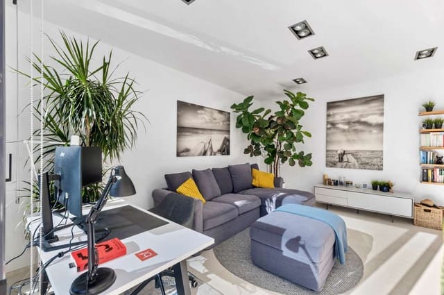 2 soveværelse Villa til salg i Calpe / Calp med swimmingpool - € 990.000 (Ref: 9924879)