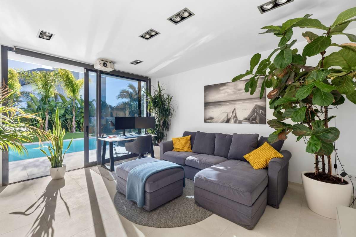 Chalet de 2 habitaciones en Calpe / Calp en venta con piscina - 990.000 € (Ref: 9924879)