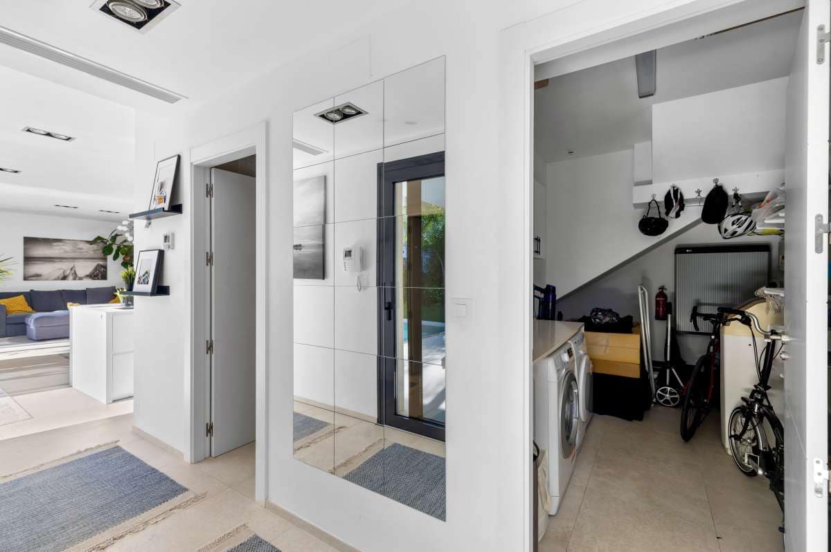Chalet de 2 habitaciones en Calpe / Calp en venta con piscina - 990.000 € (Ref: 9924879)