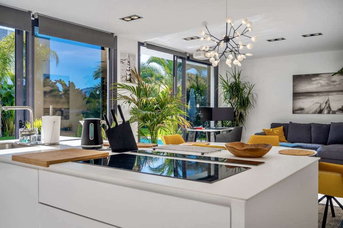Chalet de 2 habitaciones en Calpe / Calp en venta con piscina - 990.000 € (Ref: 9924879)