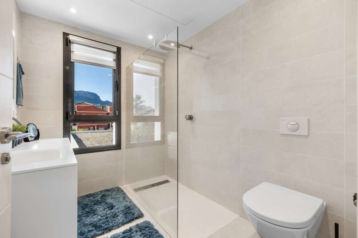 Chalet de 2 habitaciones en Calpe / Calp en venta con piscina - 990.000 € (Ref: 9924879)