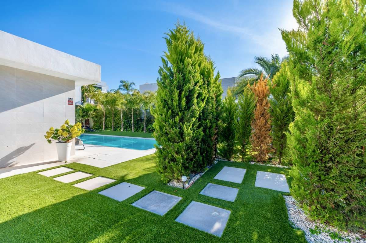 Chalet de 2 habitaciones en Calpe / Calp en venta con piscina - 990.000 € (Ref: 9924879)