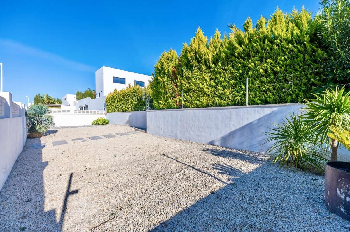Chalet de 2 habitaciones en Calpe / Calp en venta con piscina - 990.000 € (Ref: 9924879)