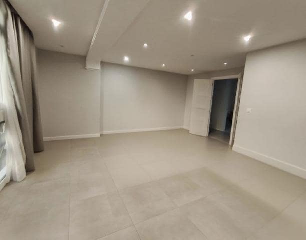 3 soveværelse Lejlighed til salg i Cadiz by - € 395.000 (Ref: 9939117)
