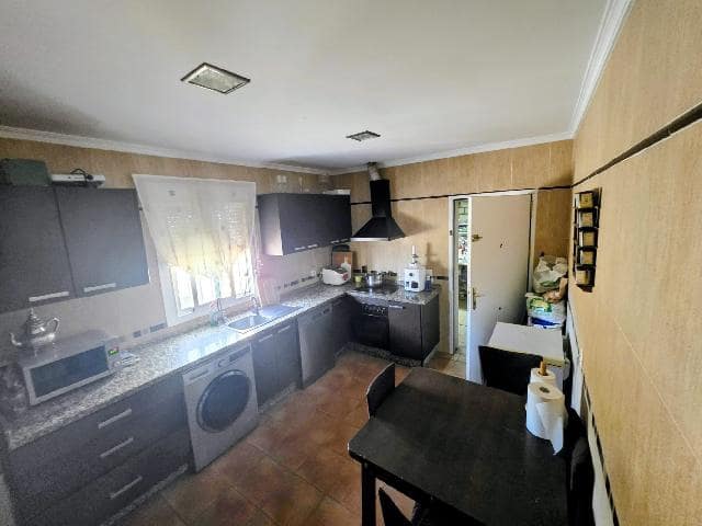 4 slaapkamer Huis te koop in Chiclana de la Frontera met zwembad garage - € 247.000 (Ref: 9939153)