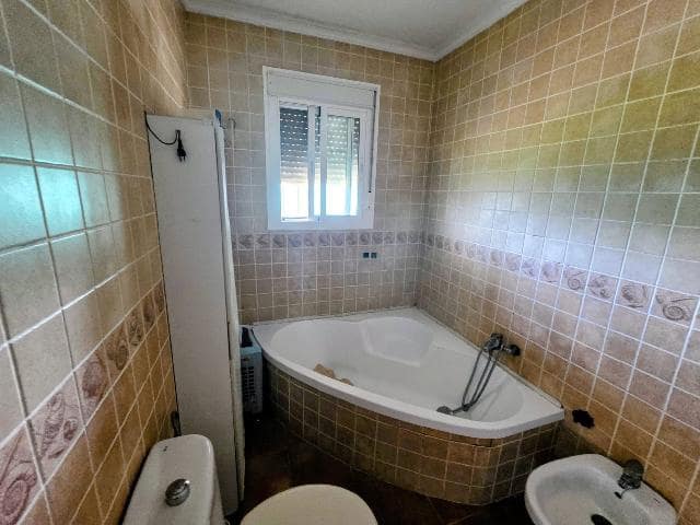 4 slaapkamer Huis te koop in Chiclana de la Frontera met zwembad garage - € 247.000 (Ref: 9939153)