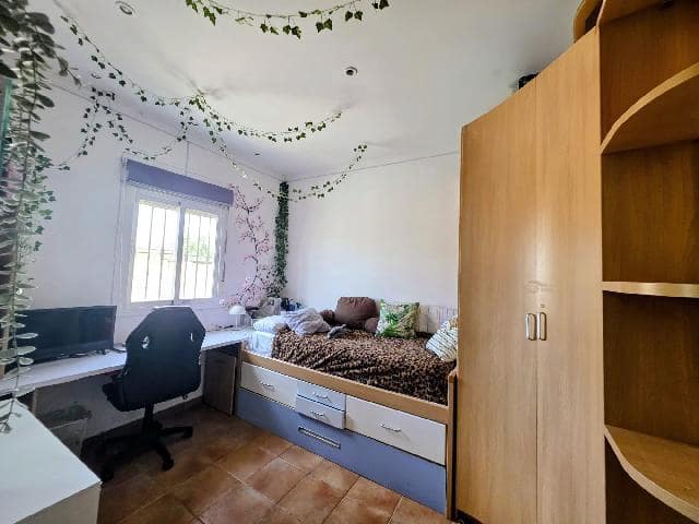 4 slaapkamer Huis te koop in Chiclana de la Frontera met zwembad garage - € 247.000 (Ref: 9939153)
