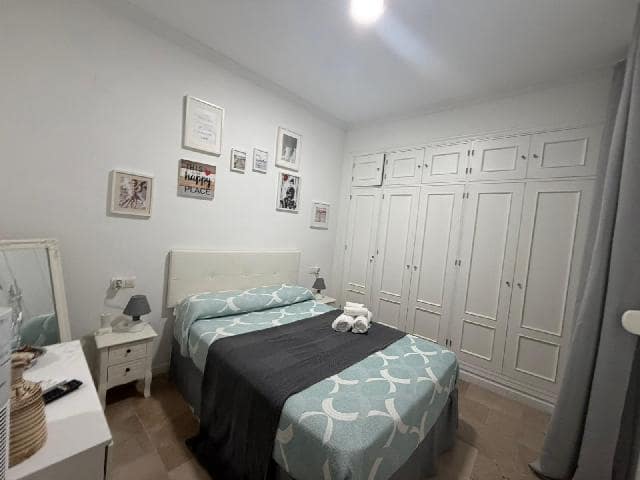 1 quarto Apartamento para venda em Cádis cidade - 250 000 € (Ref: 9939160)