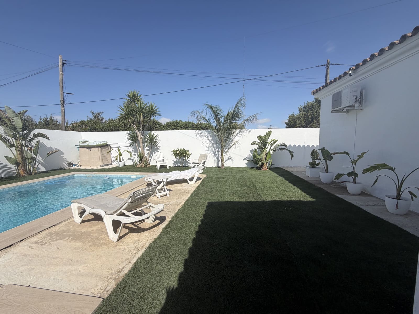2 soverom Hus til salgs i Chiclana de la Frontera med svømmebasseng garasje - € 338 000 (Ref: 9964491)