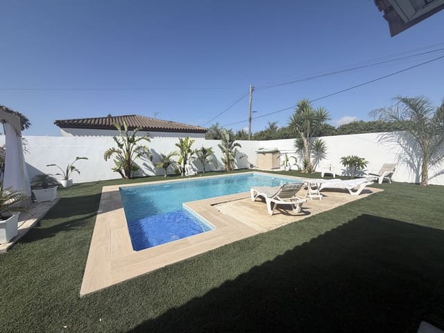 2 soverom Hus til salgs i Chiclana de la Frontera med svømmebasseng garasje - € 338 000 (Ref: 9964491)