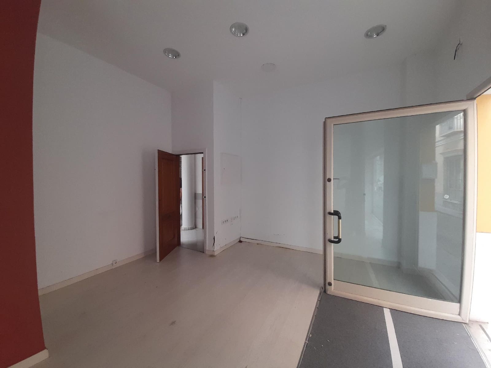 Sklep na sprzedaż w Sanlucar de Barrameda - 167 000 € (Ref: 9980527)
