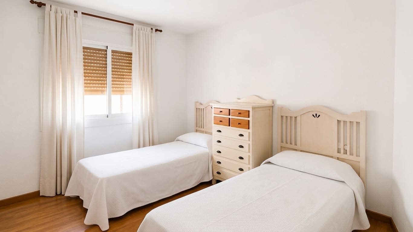Piso de 3 habitaciones en Alicante / Alacant ciudad en venta - 316.000 € (Ref: 10001233)