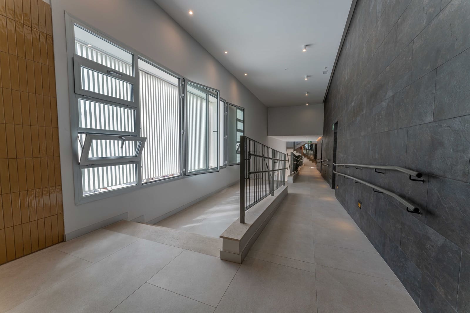 3 chambre Appartement à vendre à Alicante ville avec piscine garage - 562 065 € (Ref: 10076912)