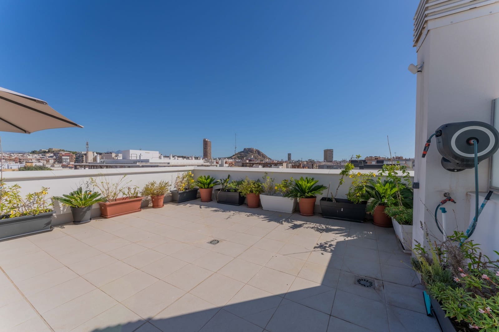 3 chambre Appartement à vendre à Alicante ville avec piscine garage - 562 065 € (Ref: 10076912)