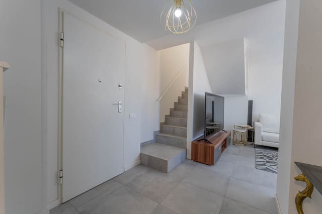 3 chambre Appartement à vendre à Benalúa, Alicante ville avec piscine garage - 562 065 € (Ref: 10076912)
