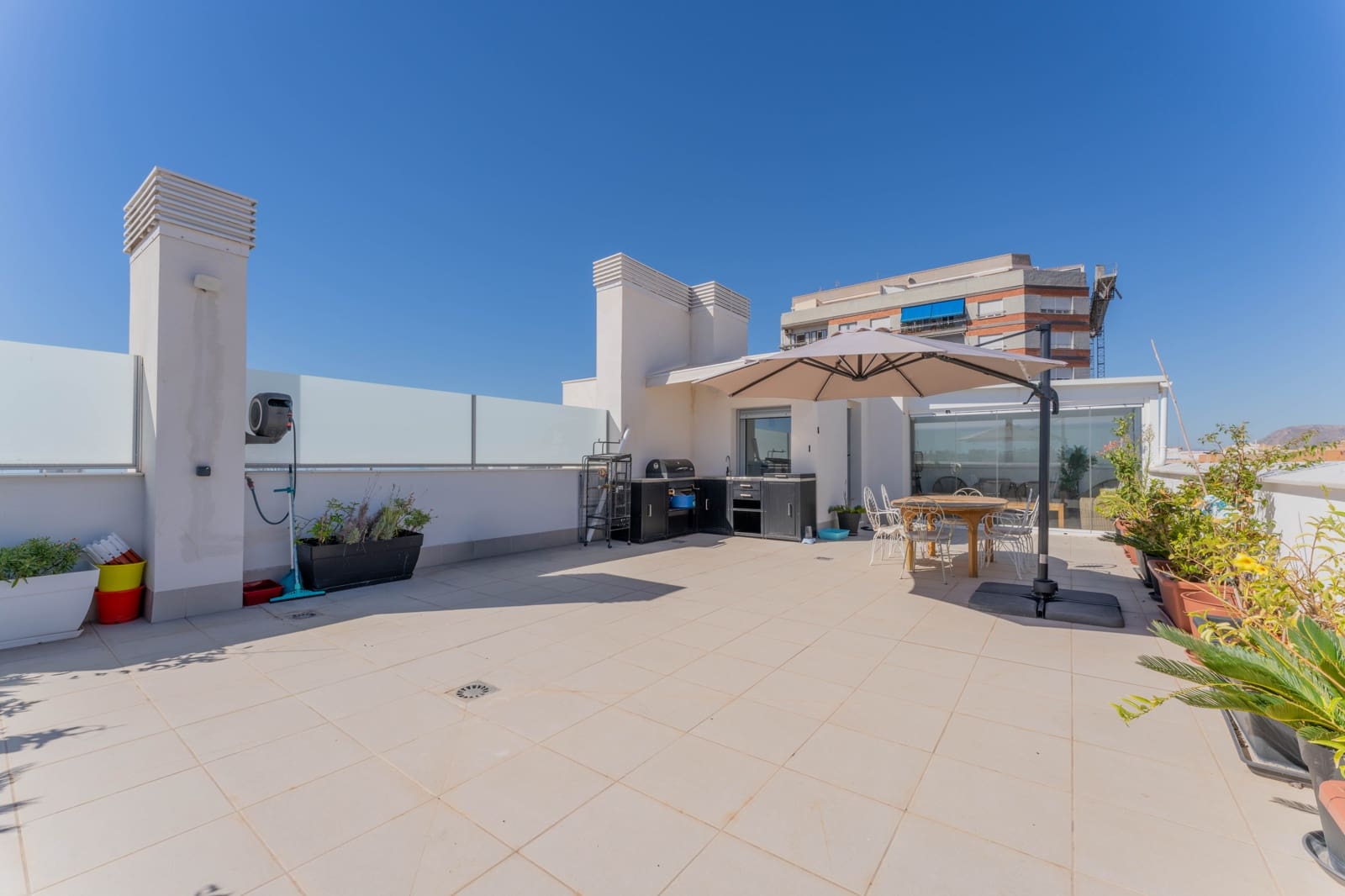 3 chambre Appartement à vendre à Alicante ville avec piscine garage - 562 065 € (Ref: 10076912)