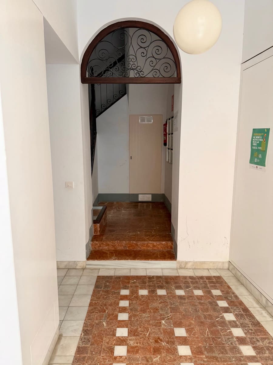 2 bedroom Apartment for sale in Alicante / Alacant city - € 299,000 (Ref: 10086950)