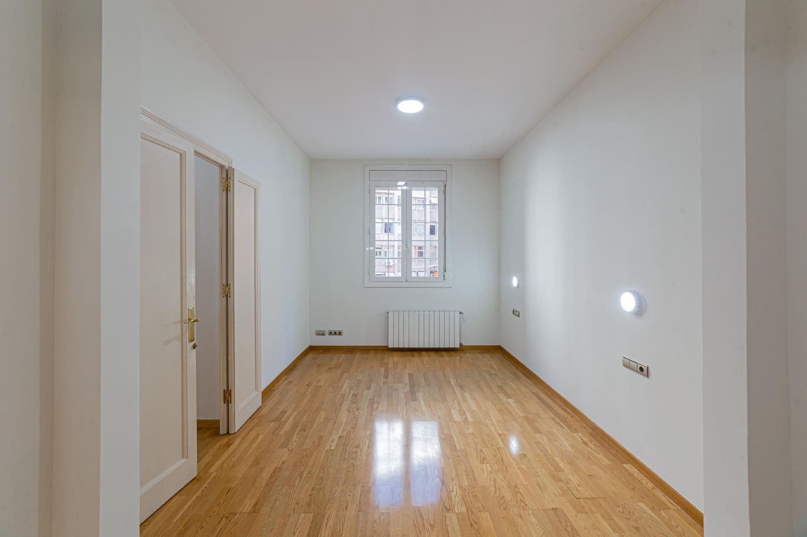 Piso de 5 habitaciones en Barcelona ciudad en venta - 1.290.000 € (Ref: 10099086)
