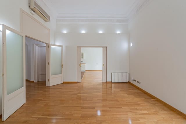 Piso de 5 habitaciones en Barcelona ciudad en venta - 1.290.000 € (Ref: 10099086)