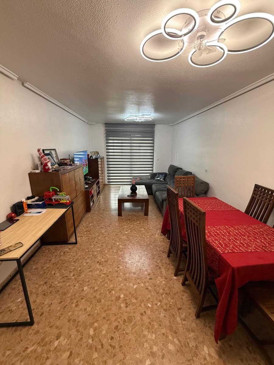 4 bedroom Flat for sale in Alicante / Alacant city with pool garage - € 524,000 (Ref: 9928522)