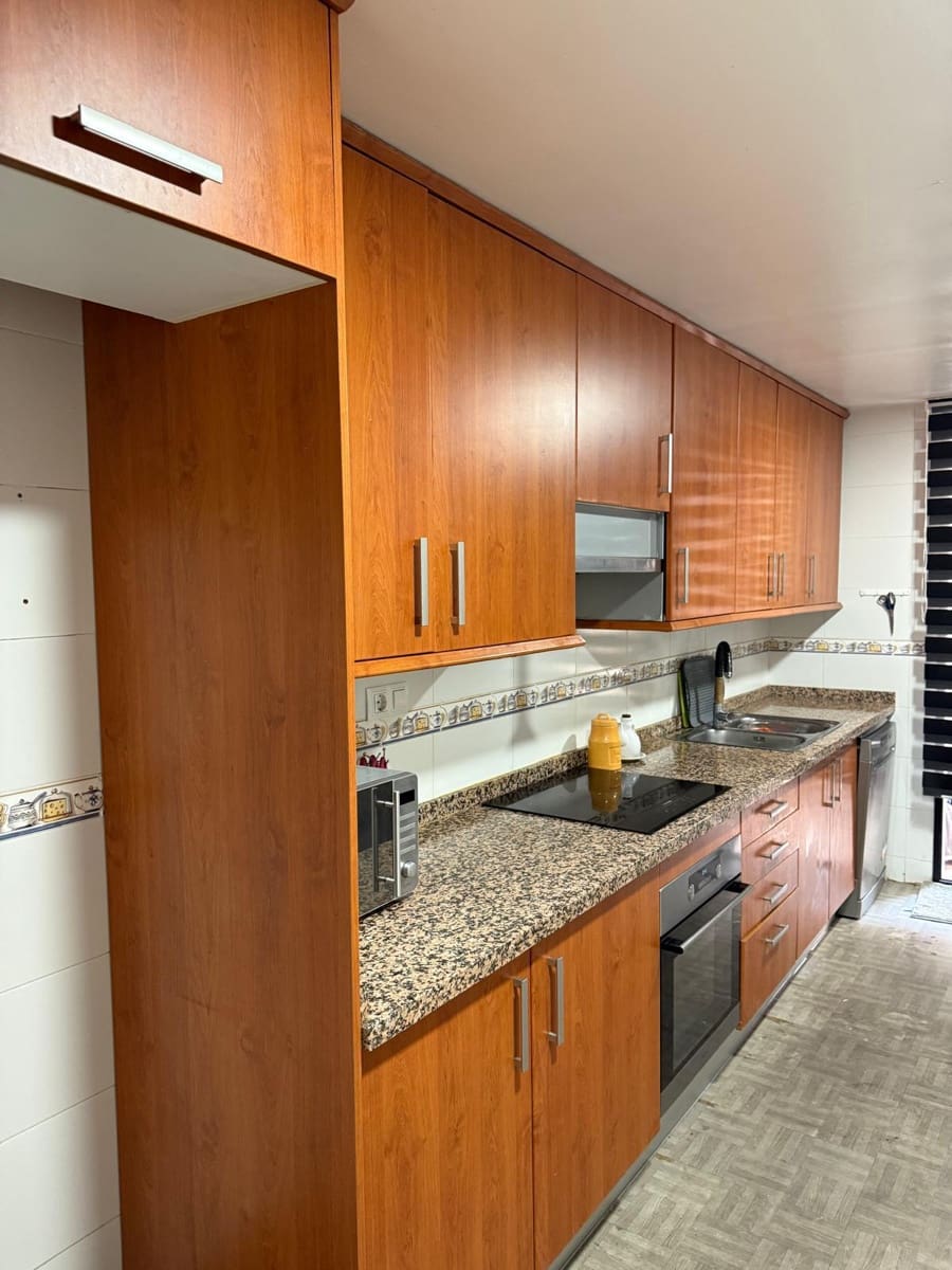 4 bedroom Flat for sale in Alicante / Alacant city with pool garage - € 524,000 (Ref: 9928522)