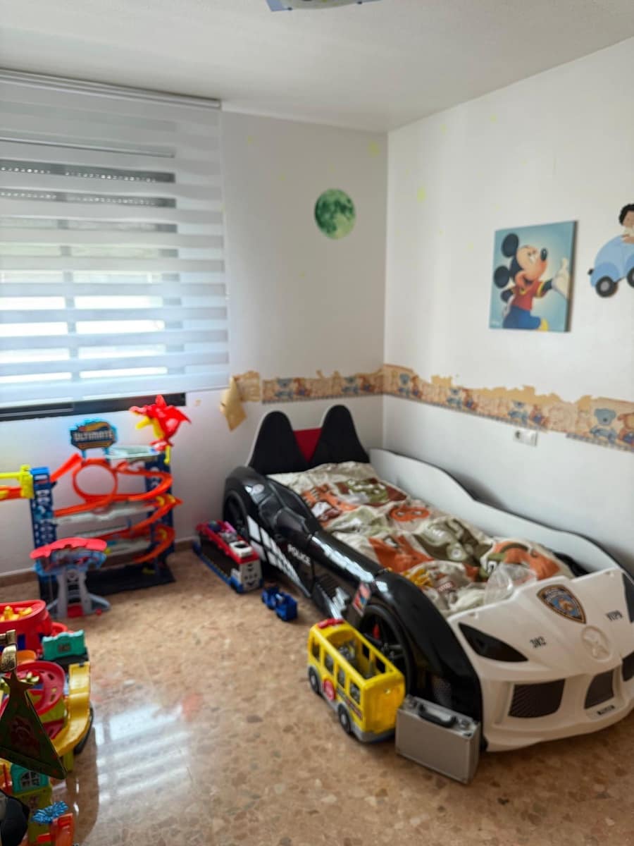 4 bedroom Flat for sale in Alicante / Alacant city with pool garage - € 524,000 (Ref: 9928522)
