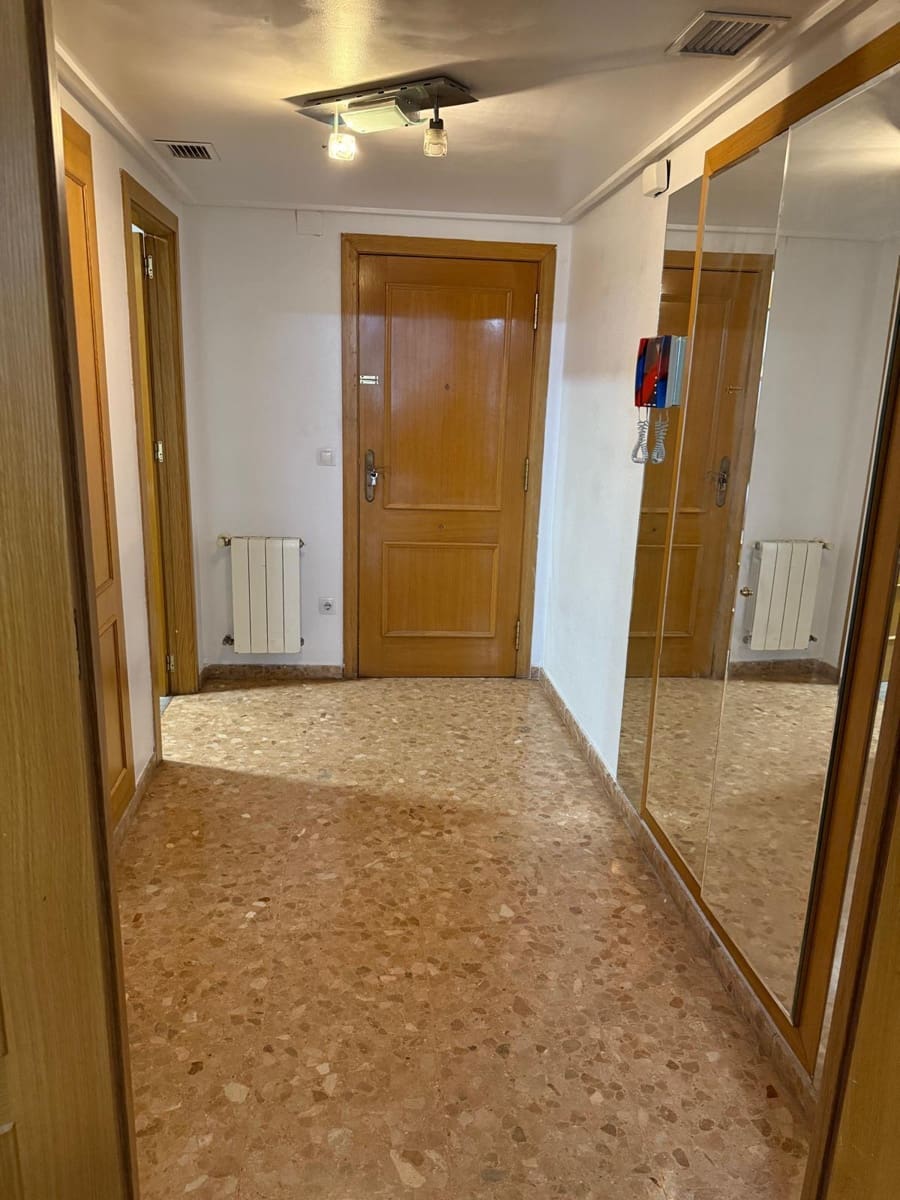 4 bedroom Flat for sale in Alicante / Alacant city with pool garage - € 524,000 (Ref: 9928522)