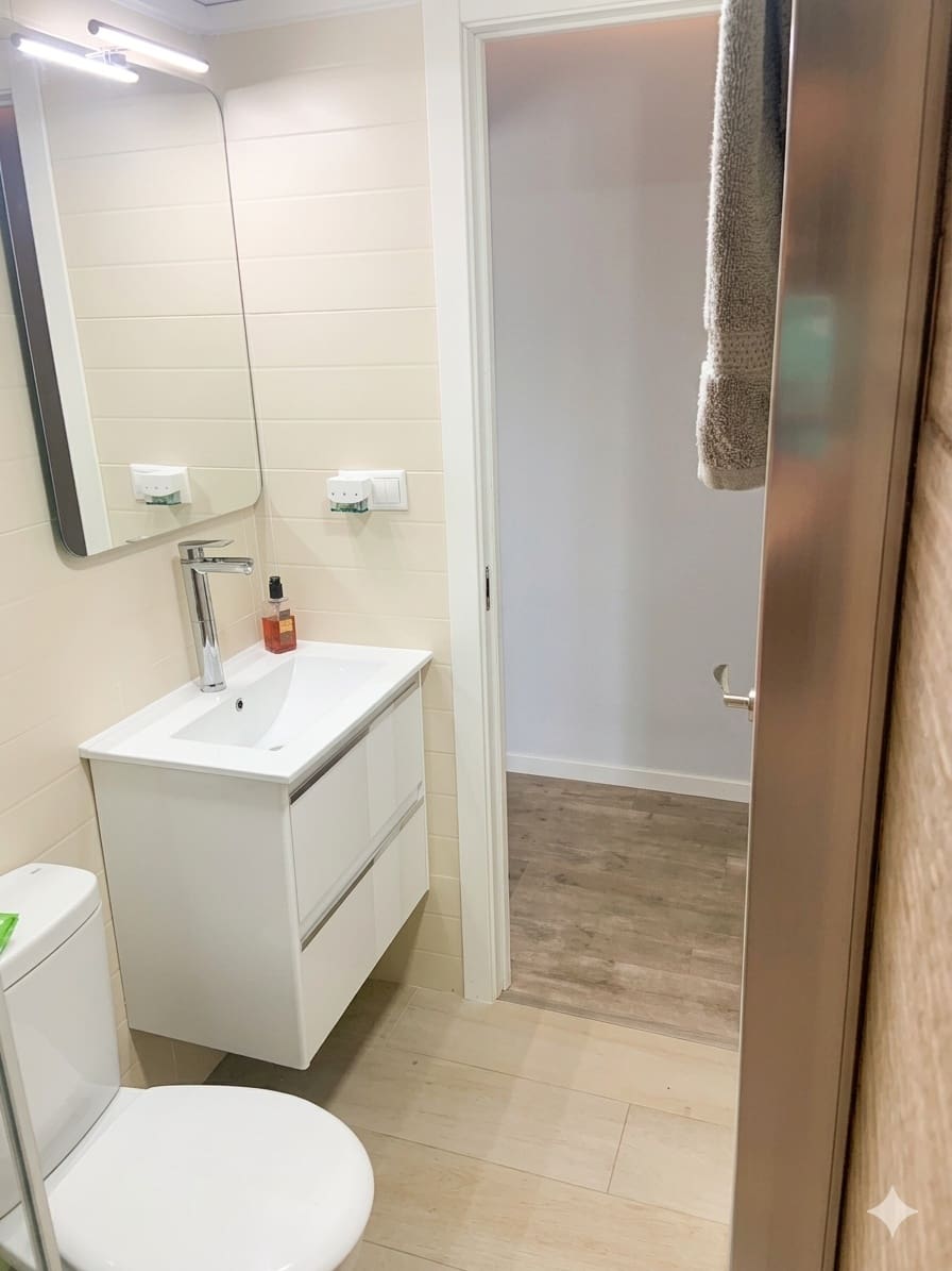 3 soveværelse Rækkehus til salg i Alicante by med garage - € 229.900 (Ref: 9935263)