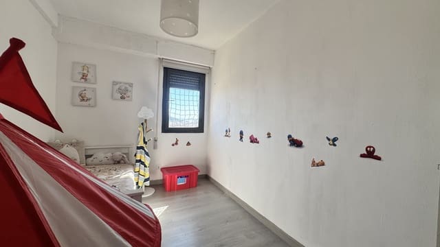 3 soveværelse Lejlighed til salg i Juan XXIII, Alicante by - € 184.000 (Ref: 9938801)