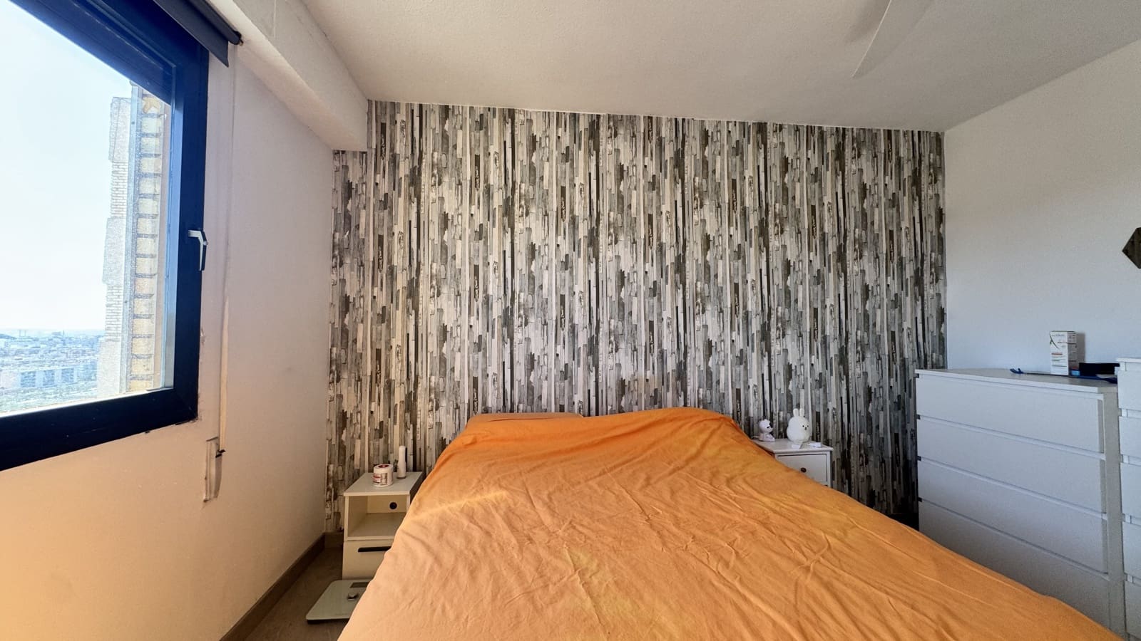 Apartamento de 3 habitaciones en Alicante / Alacant ciudad en venta - 184.000 € (Ref: 9938801)