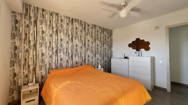 3 soveværelse Lejlighed til salg i Juan XXIII, Alicante by - € 184.000 (Ref: 9938801)