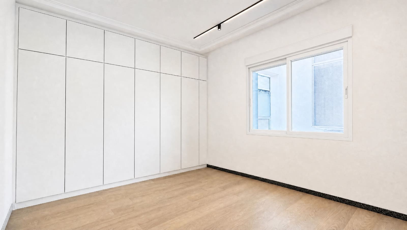 3 makuuhuone Huoneisto myytävänä paikassa Alicante kaupunki - 265 000 € (Ref: 9940661)