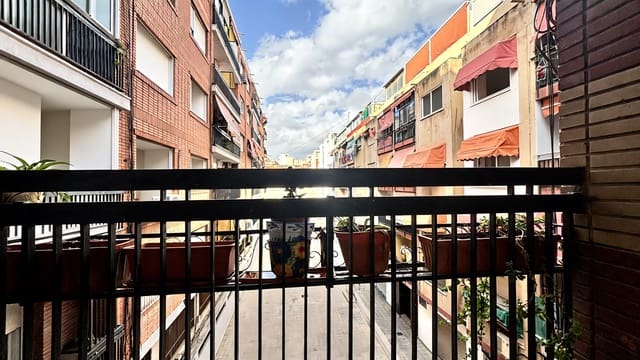 3 soveværelse Lejlighed til salg i Los Ángeles, Alicante by - € 265.000 (Ref: 9940661)