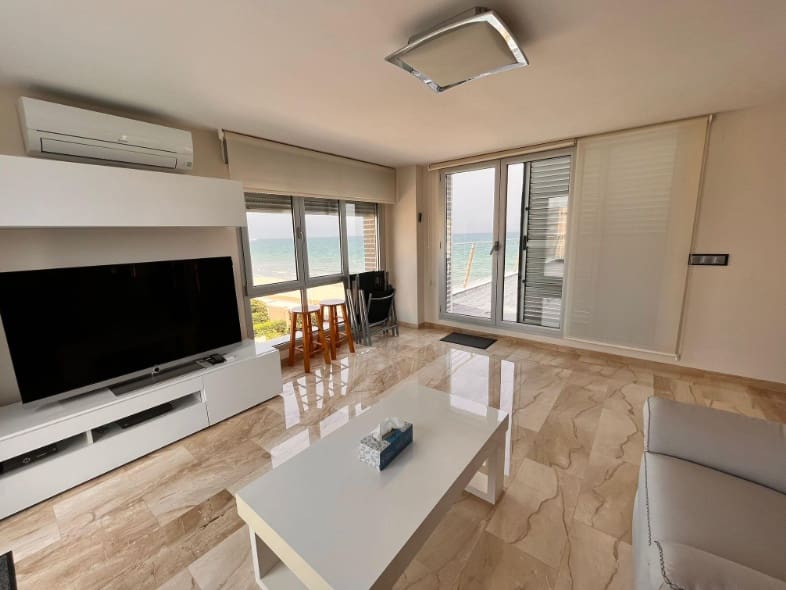 5 slaapkamer Rijtjeshuis te koop in Daimus met zwembad garage - € 940.000 (Ref: 9958351)