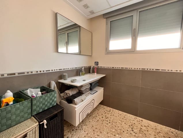 5 slaapkamer Rijtjeshuis te koop in Daimús met zwembad garage - € 940.000 (Ref: 9958351)