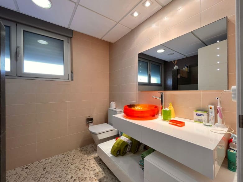 5 slaapkamer Rijtjeshuis te koop in Daimus met zwembad garage - € 940.000 (Ref: 9958351)