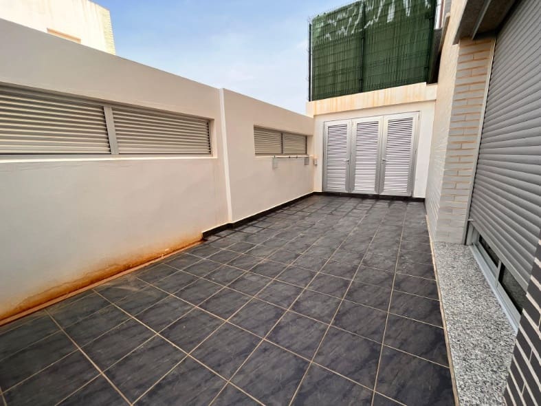 5 slaapkamer Rijtjeshuis te koop in Daimus met zwembad garage - € 940.000 (Ref: 9958351)