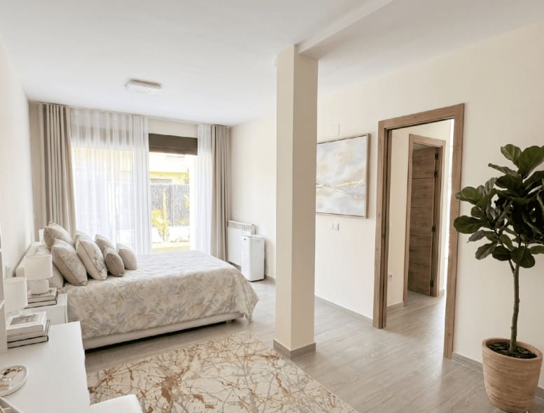 3 bedroom Terraced Villa for sale in Chiva with pool garage - € 475,000 (Ref: 9958370)