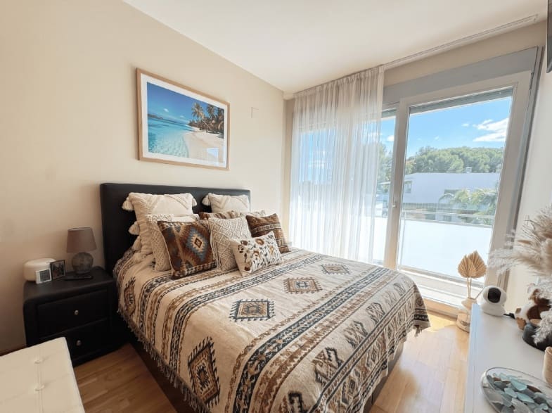 3 bedroom Terraced Villa for sale in Chiva with pool garage - € 475,000 (Ref: 9958370)