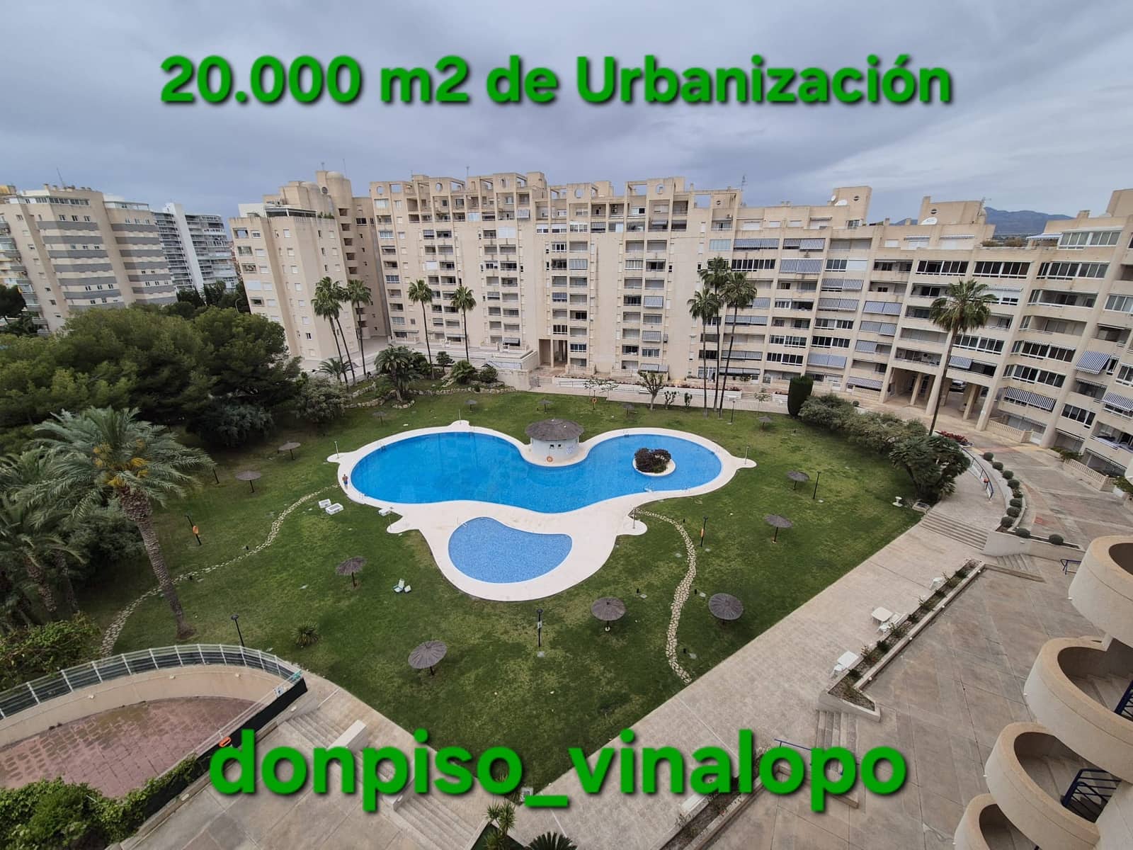 3 bedroom Penthouse for sale in El Campello with pool garage - € 700,000 (Ref: 9960255)